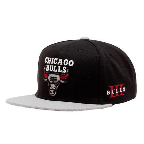 Gorra MITCHELL & NESS CORE III CHICAGO BULLS HOMBRE