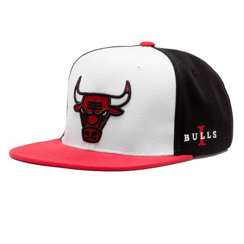GORRA MITCHELL & NESS CHICAGO BULLS CORE I HOMBRE