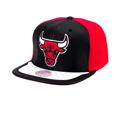 GORRA MITCHELL & NESS CHICAGO BULLS DAY ONE HOMBRE
