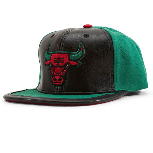 GORRA MITCHELL & NESS DAY ONE CHICAGO BULLS HOMBRE