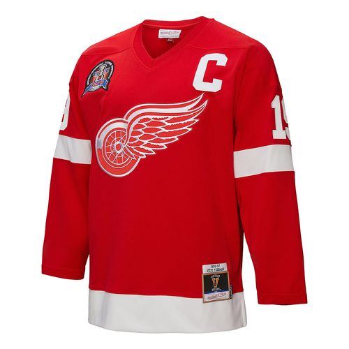 REMERA MITCHELL & NESS RED WINGS 1996 STEVE YZERMAN HOMBRE