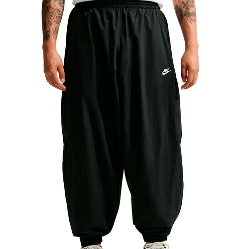 PANTALóN NIKE CLUB WOVEN OVERSIZED HOMBRE